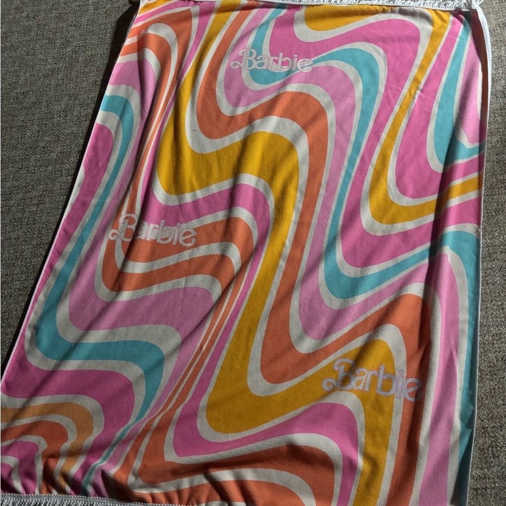 Barbie Pink and Orange Swirl Throw